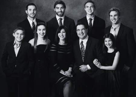 “How Deep Content Transforms Your Real Estate Brand | Dubai & Abu Dhabi 2025”